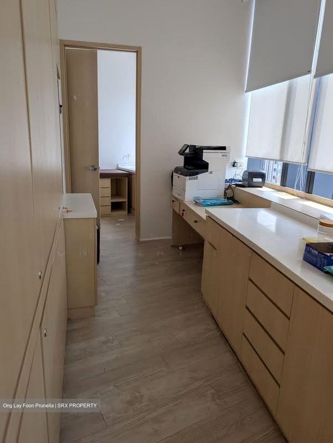 R66 Apartments (D8), Retail #631424411